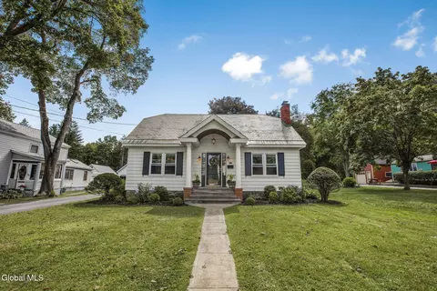 72 Mclean St, Ballston Spa, NY 12020