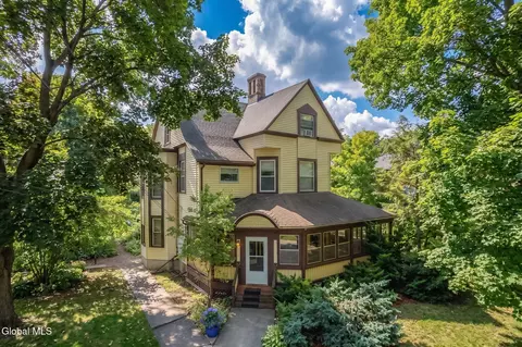 141 S Allen St, Albany, NY 12208
