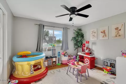 Bedroom - 143 Ray Ave, Schenectady, NY 12304 photo 1 of 7