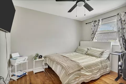 Bedroom - 143 Ray Ave, Schenectady, NY 12304 photo 2 of 7