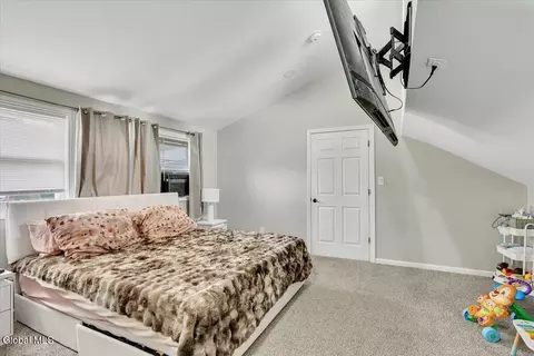 Bedroom - 143 Ray Ave, Schenectady, NY 12304 photo 6 of 7