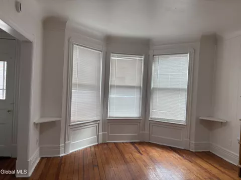 Living - 314 Georgetta Dix, Schenectady, NY 12307 photo 2 of 10