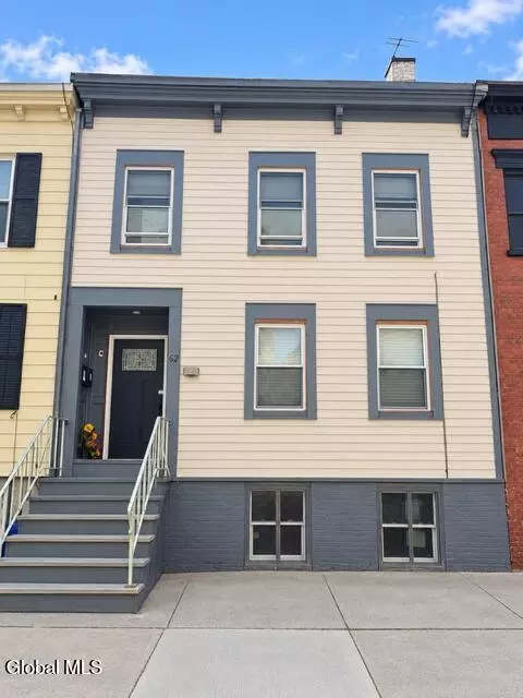 42 Spring St, Albany, NY 12210