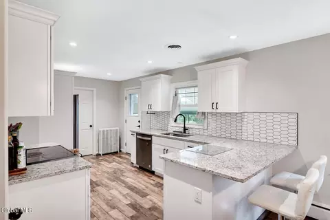 Kitchen - 135 Gordon Rd, Schenectady, NY 12306 photo 4 of 5