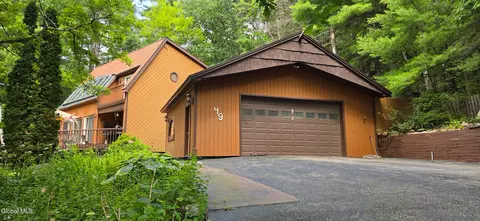 49 Wonderview Ln, Lake George, NY 12845