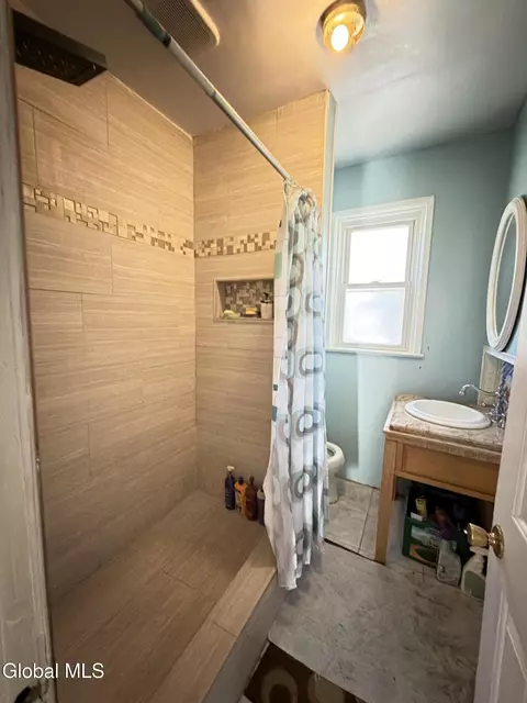 Bath - 1033 Eastern Ave, Schenectady, NY 12308 photo 2 of 2