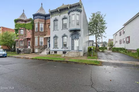 2128 3rd Ave, Watervliet, NY 12189