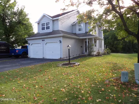 16 Brook St, Rensselaer, NY 12144