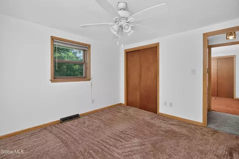 Bedroom - 16 Golf Rd, Schenectady, NY 12304 photo 8 of 11