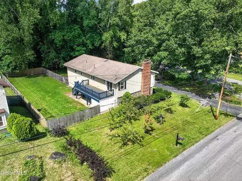 View/Area - 16 Golf Rd, Schenectady, NY 12304 photo 1 of 4