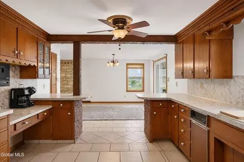 Kitchen - 16 Golf Rd, Schenectady, NY 12304 photo 5 of 9