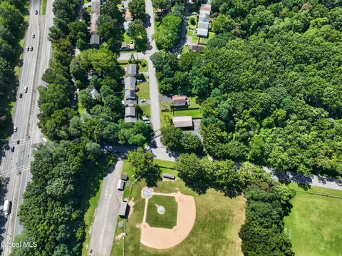 View/Area - 16 Golf Rd, Schenectady, NY 12304 photo 2 of 4