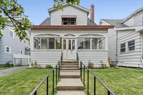 74 Hollywood Ave, Albany, NY 12208