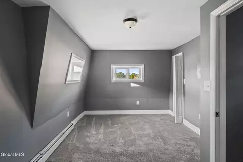 Bedroom - 722 Salina St, Schenectady, NY 12308 photo 1 of 4