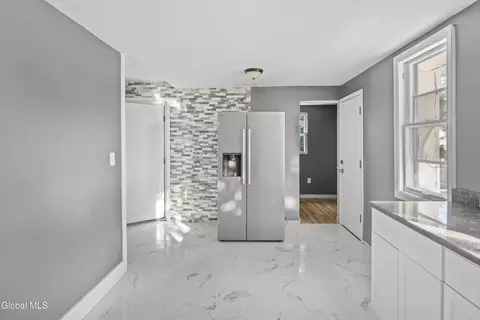 Entry Way - 722 Salina St, Schenectady, NY 12308 photo 1 of 1