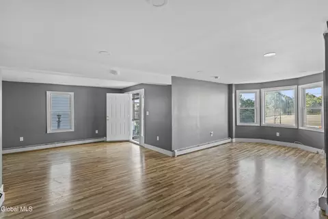 Living - 722 Salina St, Schenectady, NY 12308 photo 1 of 3