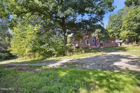 674 Dunbar Rd, Greenwich, NY 12834
