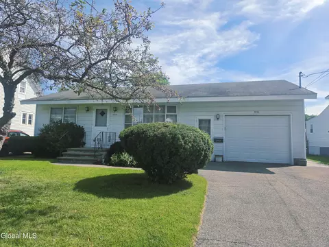 2720 Van Dyke Ave, Schenectady, NY 12306