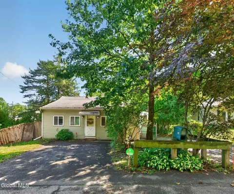127 Dunsbach Ferry Rd, Cohoes, NY 12047