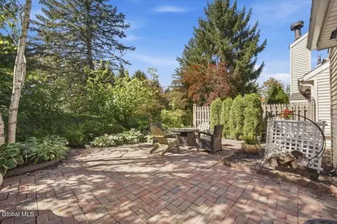 Exterior - 15 Constitution Dr, Glenmont, NY 12077 photo 3 of 4