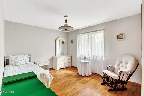 Bedroom - 1046 Ridge Rd, Glenville, NY 12302 photo 6 of 6