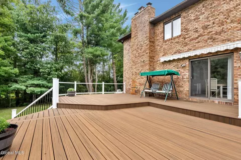 Exterior - 1046 Ridge Rd, Glenville, NY 12302 photo 7 of 12