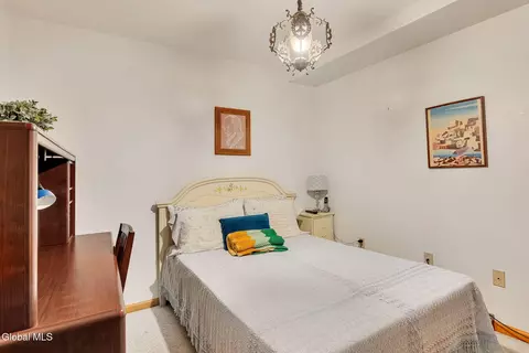 Bedroom - 1046 Ridge Rd, Glenville, NY 12302 photo 1 of 6