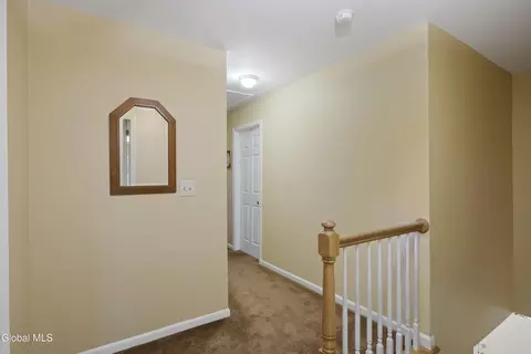 Entry Way - 1270 Fox Hollow Rd, Schenectady, NY 12309 photo 3 of 3
