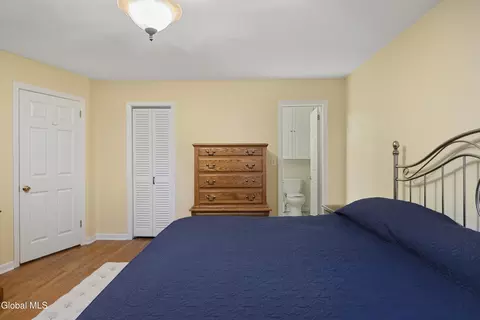 Bedroom - 1270 Fox Hollow Rd, Schenectady, NY 12309 photo 6 of 6
