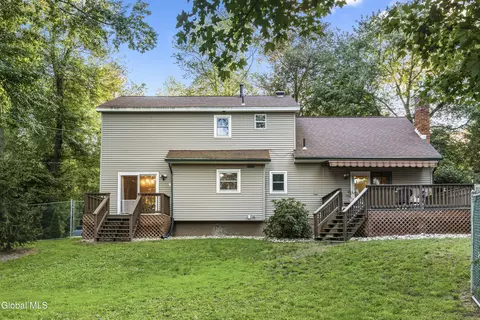 Exterior - 1270 Fox Hollow Rd, Schenectady, NY 12309 photo 7 of 8