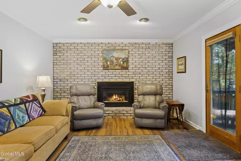 Living - 1270 Fox Hollow Rd, Schenectady, NY 12309 photo 1 of 2
