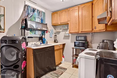 Kitchen - 27 Steuben St, Schenectady, NY 12307 photo 2 of 2