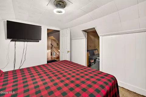 Bedroom - 27 Steuben St, Schenectady, NY 12307 photo 1 of 3