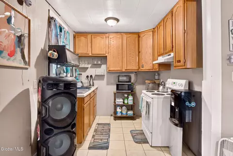 Kitchen - 27 Steuben St, Schenectady, NY 12307 photo 1 of 2