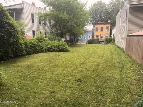 536 3rd St, Albany, NY 12206