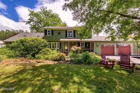 379 Ny Highway 355, Poestenkill, NY 12140