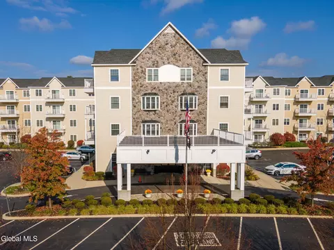 8 Wall St #437, Clifton Park, NY 12065
