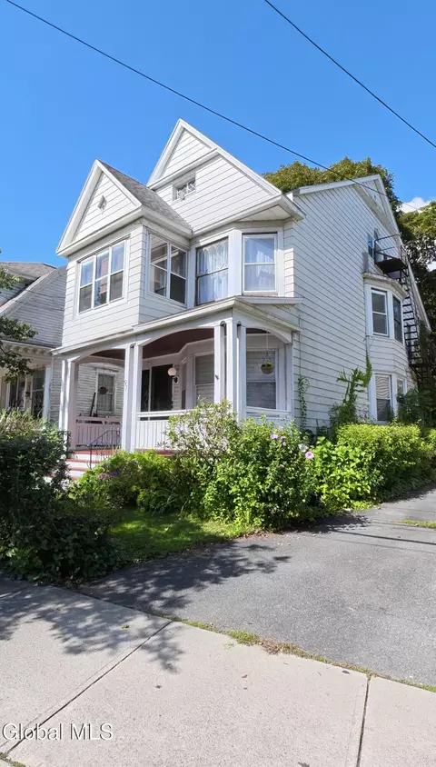 97 Delaware Ave, Albany, NY 12202