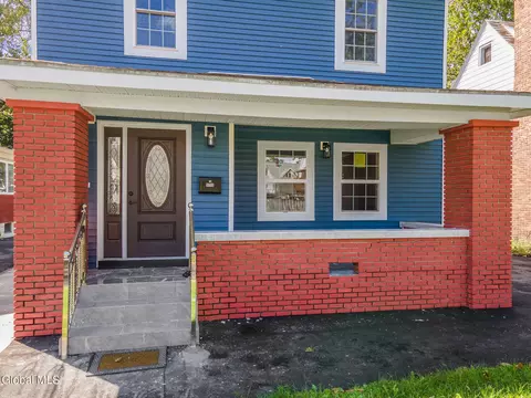 Exterior - 1710 Eastern Pkwy, Schenectady, NY 12309 photo 3 of 10