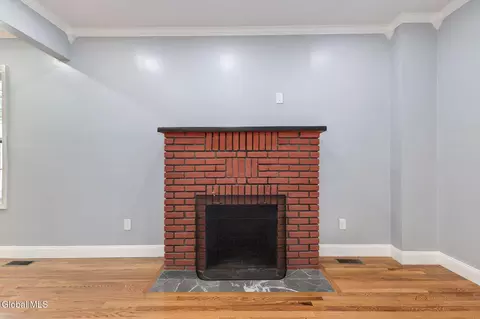 Living - 1710 Eastern Pkwy, Schenectady, NY 12309 photo 3 of 9