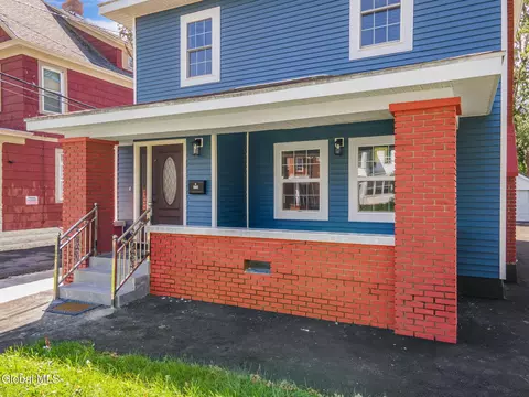 Exterior - 1710 Eastern Pkwy, Schenectady, NY 12309 photo 5 of 10