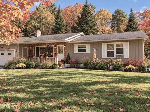 48 Cedar Hill Dr, Schroon Lake, NY 12870