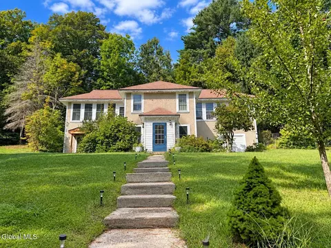 107 Old Schroon Rd, Schroon Lake, NY 12870