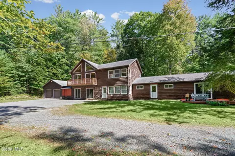 116 Vrooman Rd, Northville, NY 12134