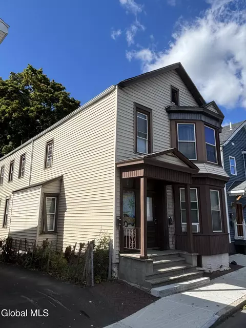 81 2nd Ave, Troy, NY 12180