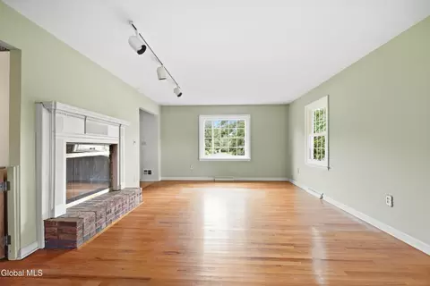 Living - 1015 Tomahawk Trl, Scotia, NY 12302 photo 5 of 6