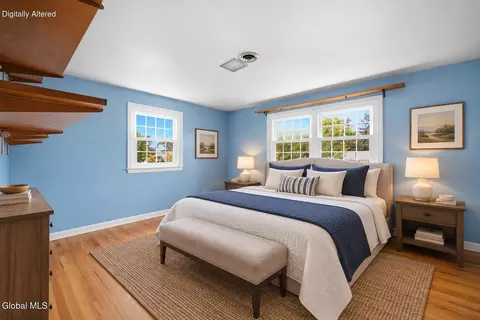 Bedroom - 1015 Tomahawk Trl, Scotia, NY 12302 photo 3 of 8