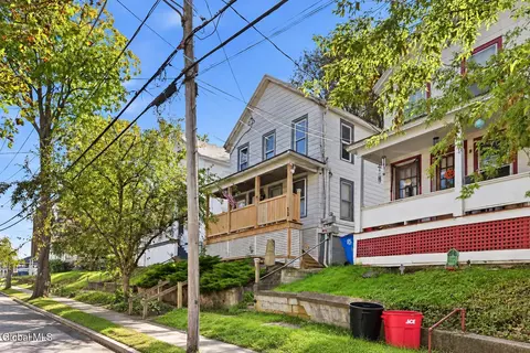 12 E Clinton St, Johnstown, NY 12095