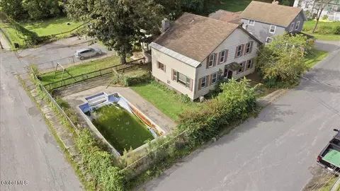 32 Queen St, Whitehall, NY 12887
