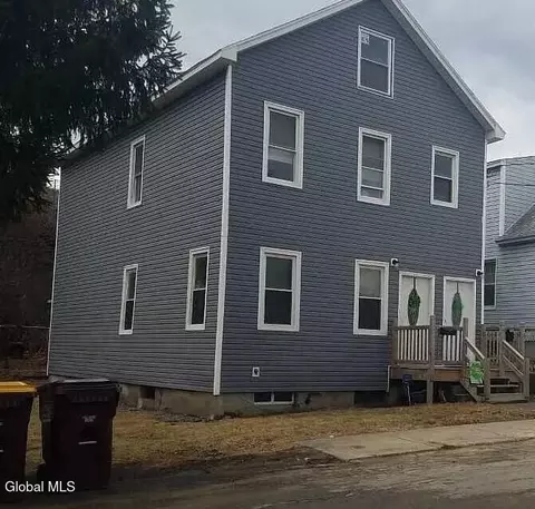 4 Corning St, Albany, NY 12205